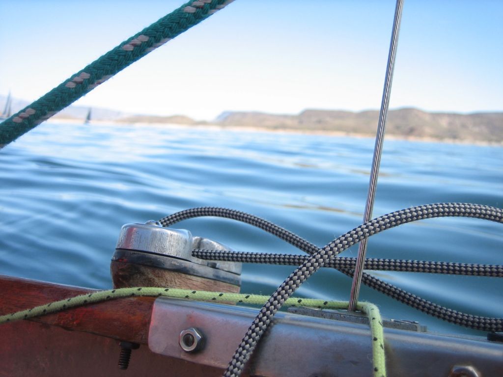 thistle-class-echo-spinnaker-halyard-sheet thistle-class-echo-spinnaker-halyard-sheet