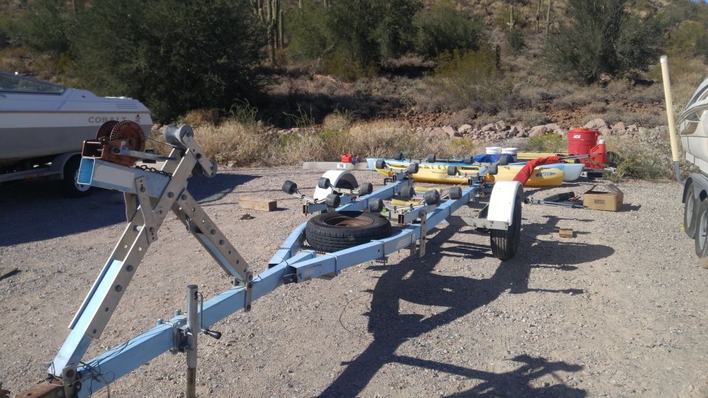 boat-trailer-roller-replacement-before boat-trailer-roller-replacement-before