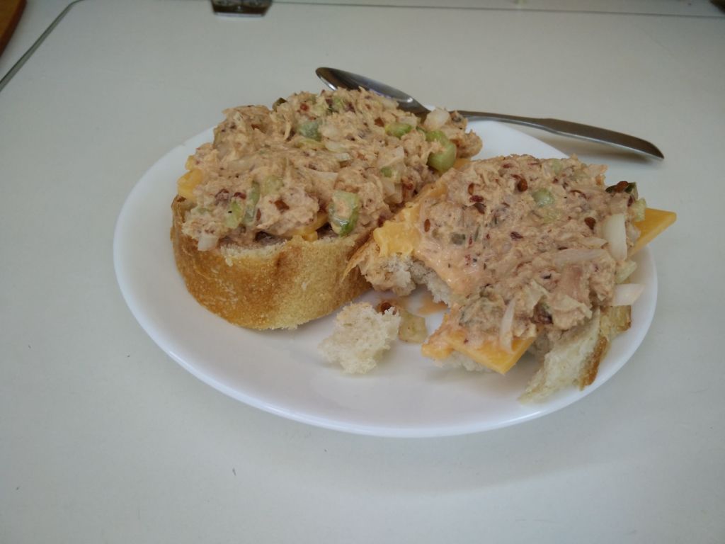 spicy-chipotle-tuna-and-cheddar-under-sail spicy-chipotle-tuna-and-cheddar-under-sail